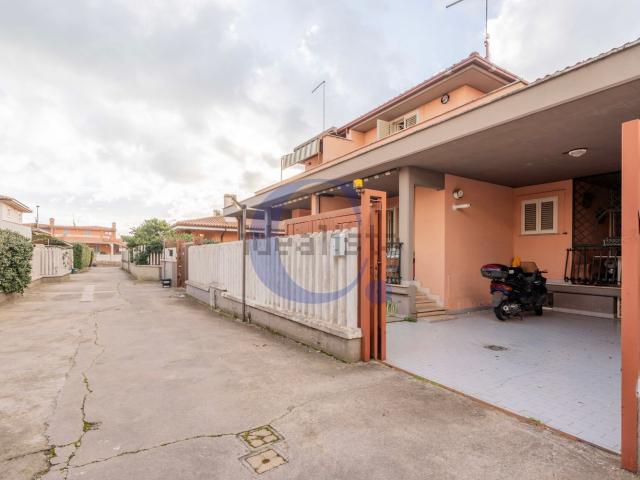 Villetta a schiera in vendita di 170 m² in Viale Nevada