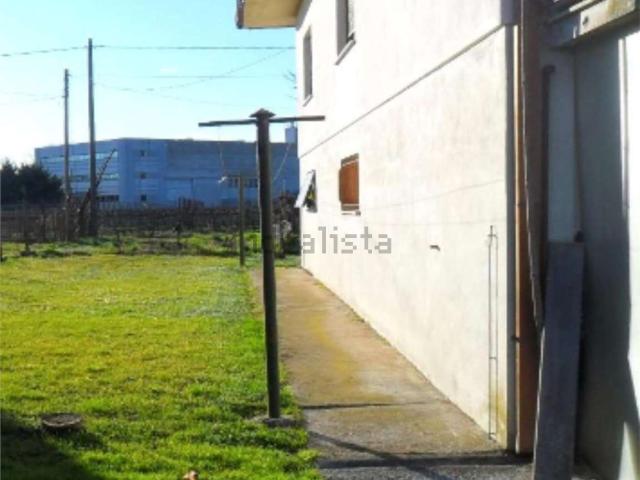 Villetta a schiera in vendita di 171 m² in Via G. Garibaldi, 32