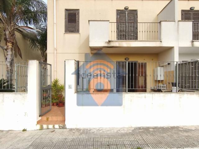 Villetta a schiera in vendita di 171 m² in Via San Gandolfo da Binasco, 11
