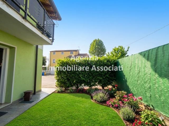 Villetta a schiera in vendita di 171 m² in Viale Brenta