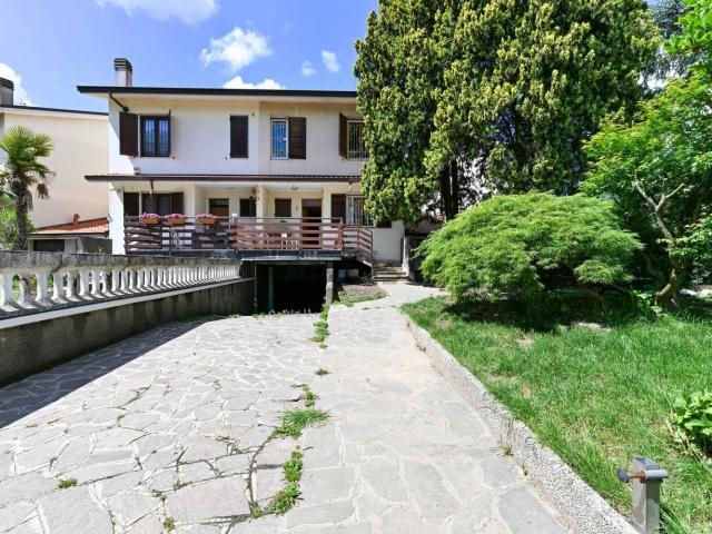 Villetta a schiera in vendita di 172 m² in Via G. Giusti, 5