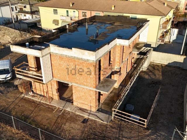 Villetta a schiera in vendita di 172 m² in Via Remo Rosalino Pisani