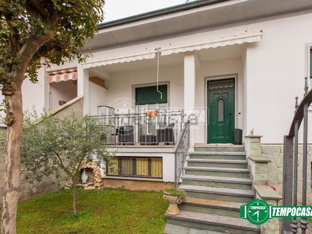 Villetta a schiera in vendita di 173 m² in Viale Italia, 94