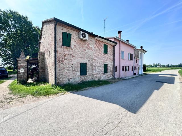 Villetta a schiera in vendita di 174 m² in Via Masetti Bassi, 965