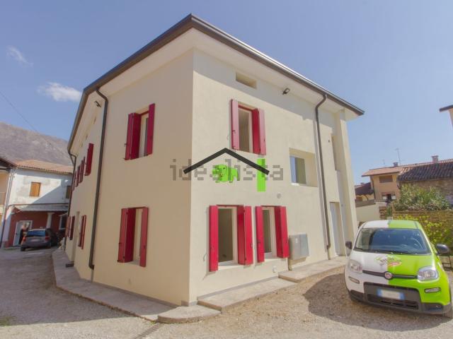 Villetta a schiera in vendita di 174 m² in Via Principale, 5