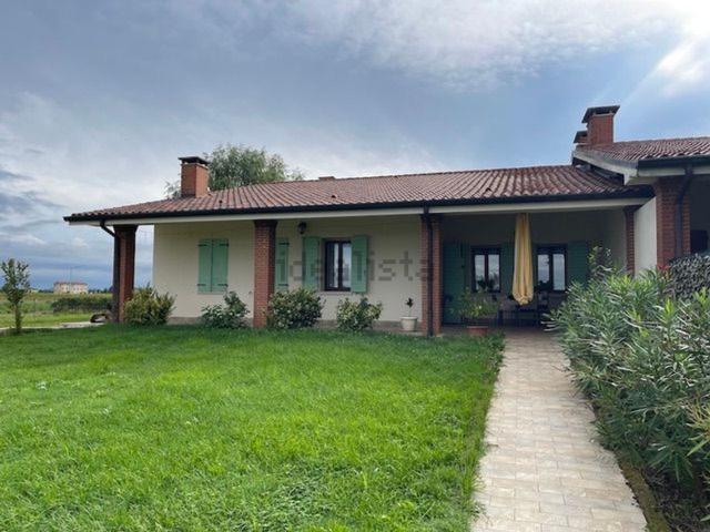 Villetta a schiera in vendita di 175 m² in Via Ca&apos  d&apos  Oro, 7
