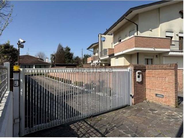 Villetta a schiera in vendita di 175 m² in Via Cappello, 28
