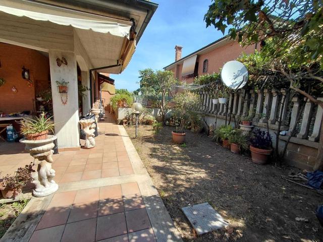 Villetta a schiera in vendita di 175 m² in Strada di Paterno, 37