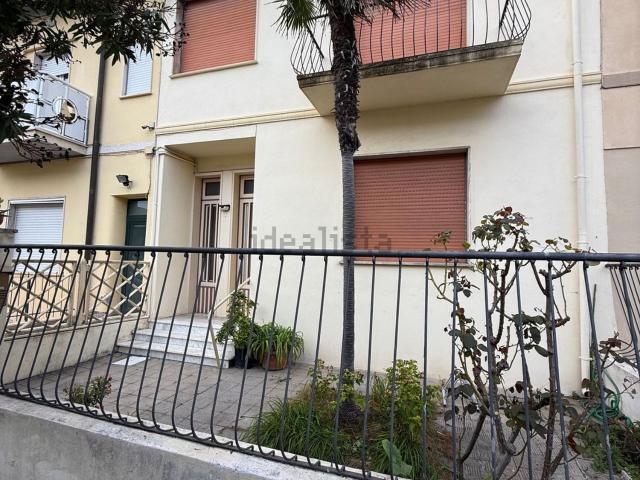 Villetta a schiera in vendita di 176 m² in Via Antonio Pacinotti, 137