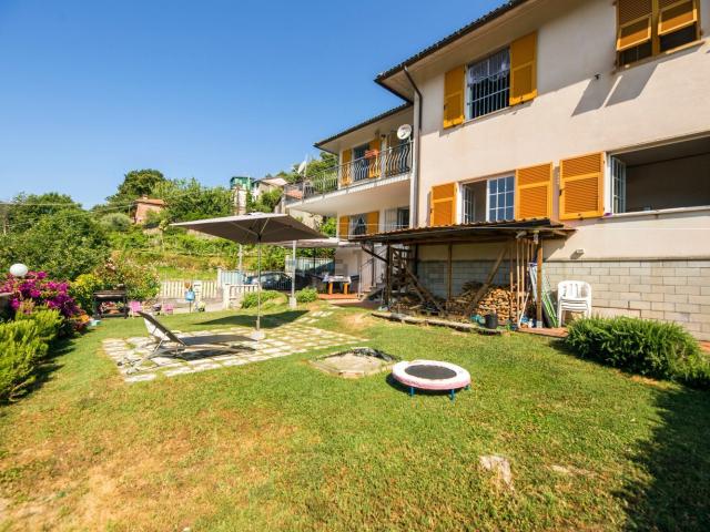 Villetta a schiera in vendita di 176 m² in Via Dercogna