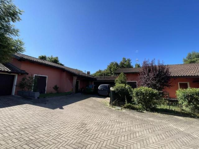 Villetta a schiera in vendita di 176 m² in Via Petiva, 4
