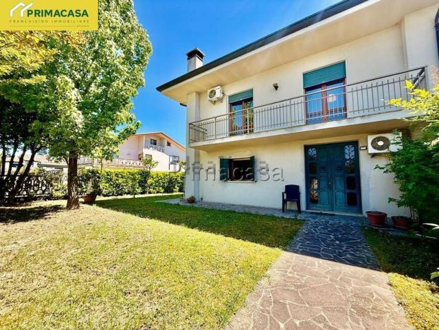 Villetta a schiera in vendita di 176 m² in Viale San Marco
