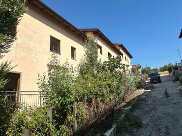 Villetta a schiera in vendita di 176 m² in Contrada Pianetto