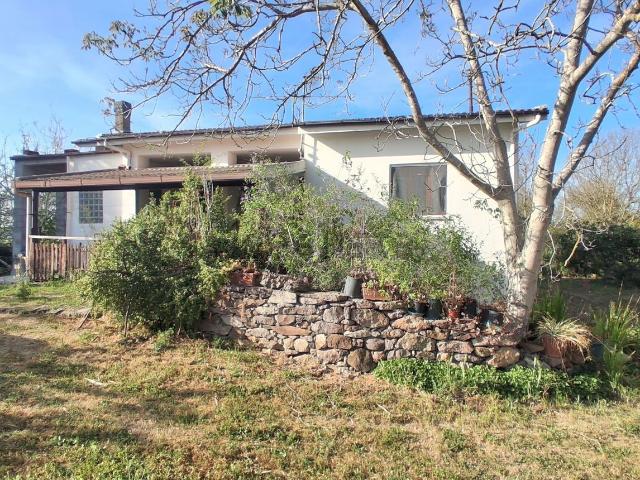Villetta a schiera in vendita di 176 m² in Strada Don Nigola