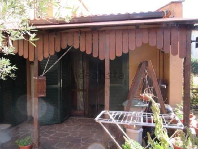Villetta a schiera in vendita di 177 m² in Via I Maggio, 23