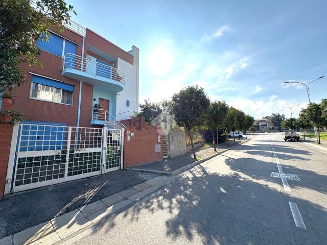 Villetta a schiera in vendita di 177 m² in Via Libero Grasso, 8