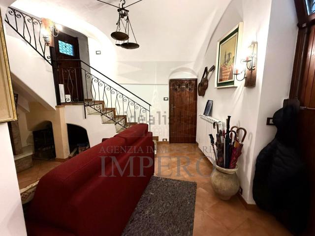 Villetta a schiera in vendita di 177 m² in Vicolo Carrugetto, 16