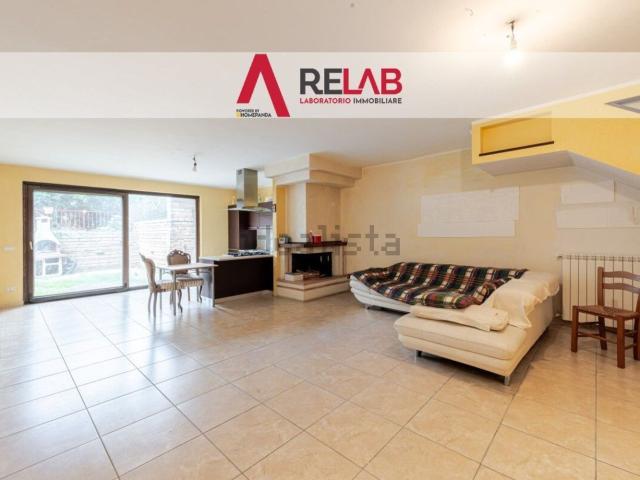 Villetta a schiera in vendita di 179 m² in Via Caduti di Nassirya, 19