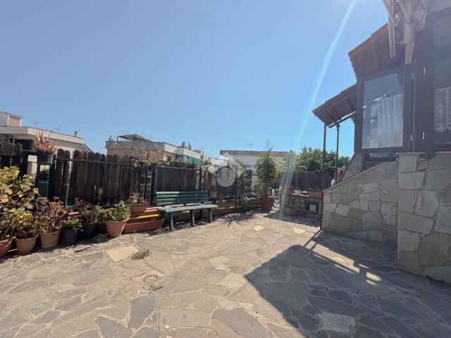 Villetta a schiera in vendita di 179 m² in Via Ripuaria, 48