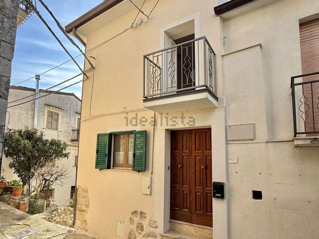 Villetta a schiera in vendita di 179 m² in Vico I Giannino