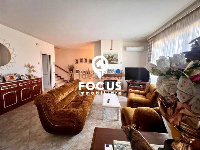 Villetta a schiera in vendita di 180 m²