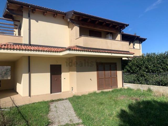 Villetta a schiera in vendita di 180 m² in Via Antonio Gramsci, 12