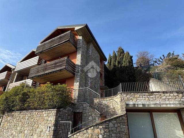 Villetta a schiera in vendita di 180 m² in Via Aldo Moro, 75