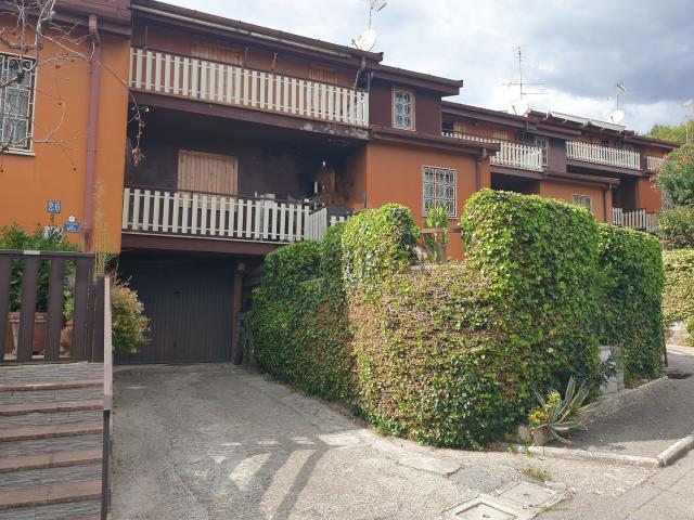 Villetta a schiera in vendita di 180 m² in Via Gaeta