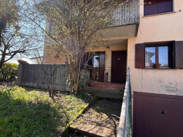 Villetta a schiera in vendita di 180 m² in Via Giuseppe Mazzini