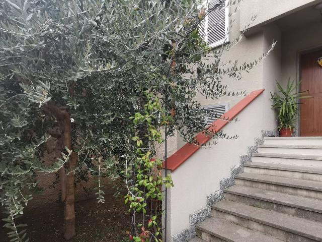 Villetta a schiera in vendita di 180 m² in Via Gizio