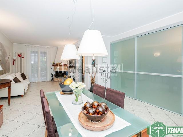 Villetta a schiera in vendita di 180 m² in Via dei Mille, 6