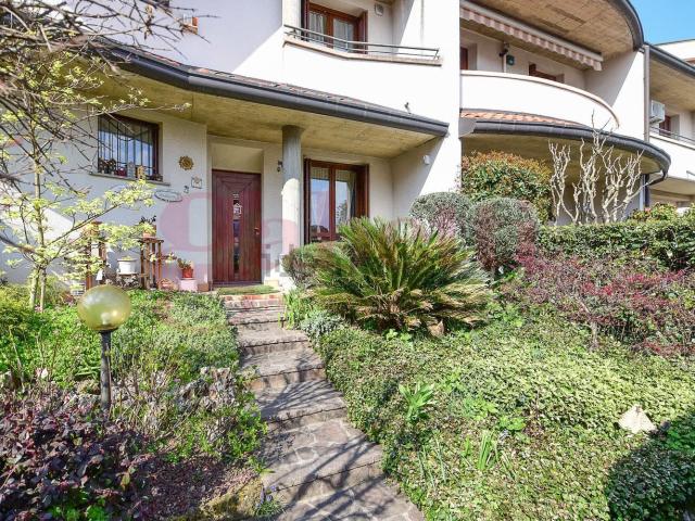 Villetta a schiera in vendita di 180 m² in Via dell&apos  Orto, 22