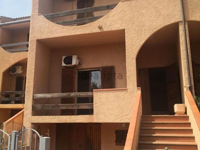 Villetta a schiera in vendita di 180 m² in Via dell&apos Elicriso