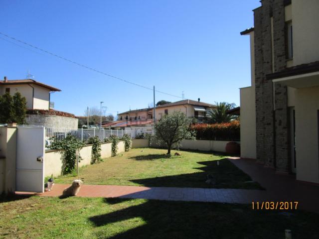 Villetta a schiera in vendita di 180 m² in Via di Melone, 12