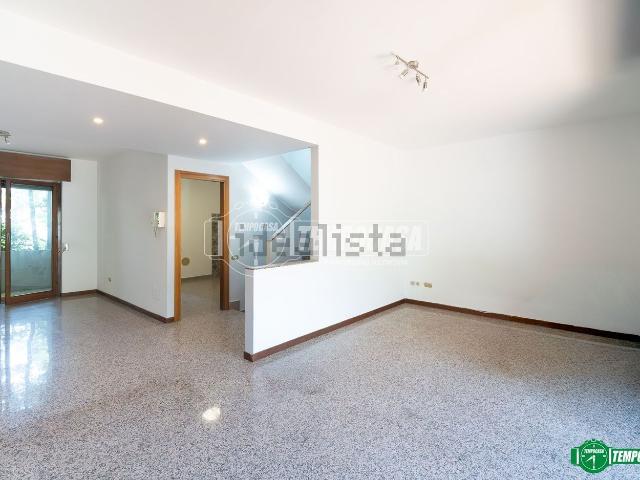 Villetta a schiera in vendita di 180 m² in Via Eugenio Villoresi, 40