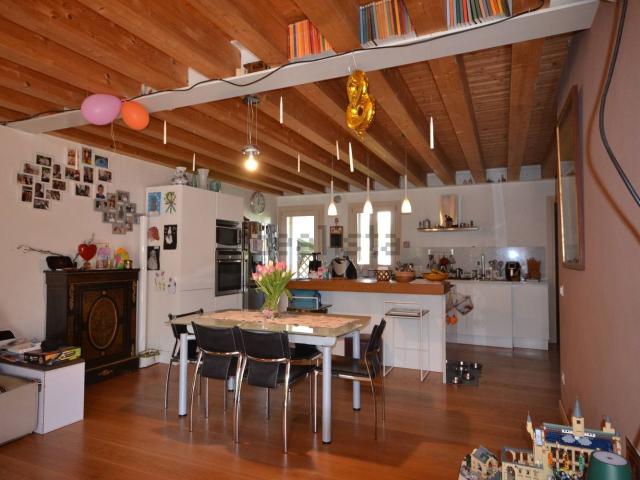 Villetta a schiera in vendita di 180 m² in Via Ferruccio Capuzzo