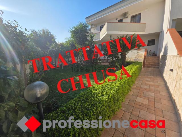 Villetta a schiera in vendita di 180 m² in Via Francesco Como, 4