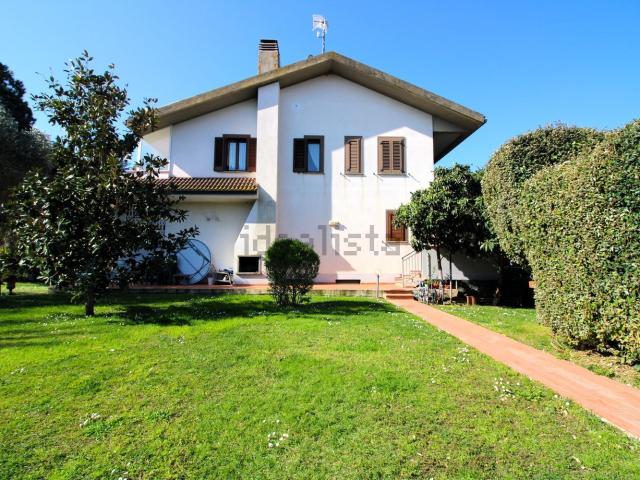 Villetta a schiera in vendita di 180 m² in Via Irpinia