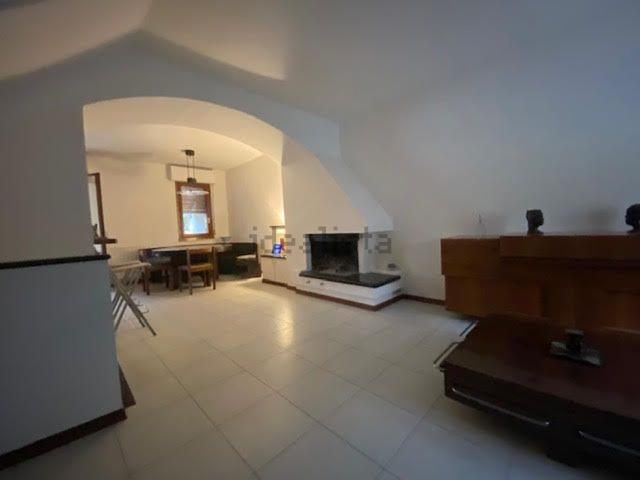 Villetta a schiera in vendita di 180 m² in Via Larga