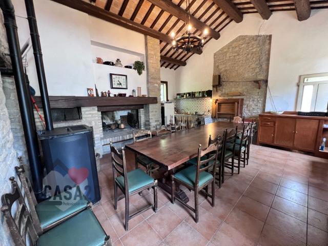 Villetta a schiera in vendita di 180 m² in Via Luzzena, 54