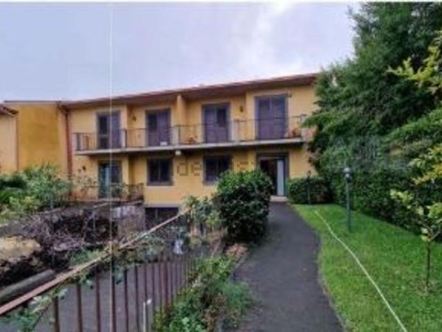 Villetta a schiera in vendita di 180 m² in Via Luciano Pavarotti, 31