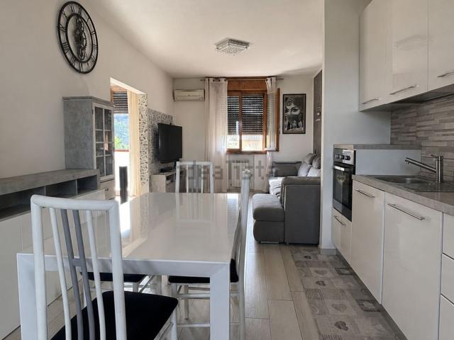 Villetta a schiera in vendita di 180 m² in Via Luciano Pondi, 26
