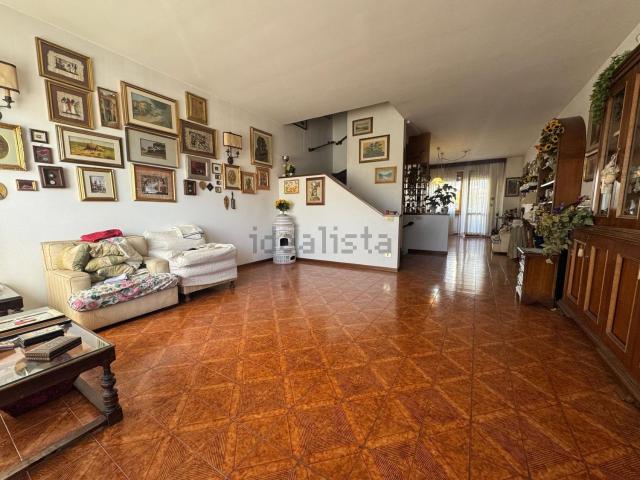 Villetta a schiera in vendita di 180 m² in Via Luigi Settembrini