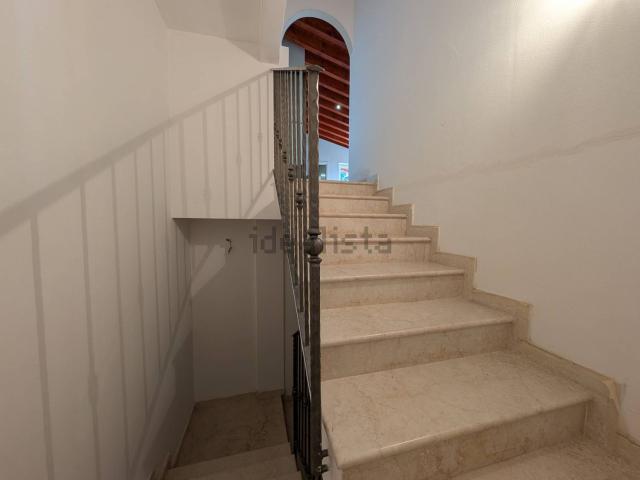 Villetta a schiera in vendita di 180 m² in Via Maiolini, 10