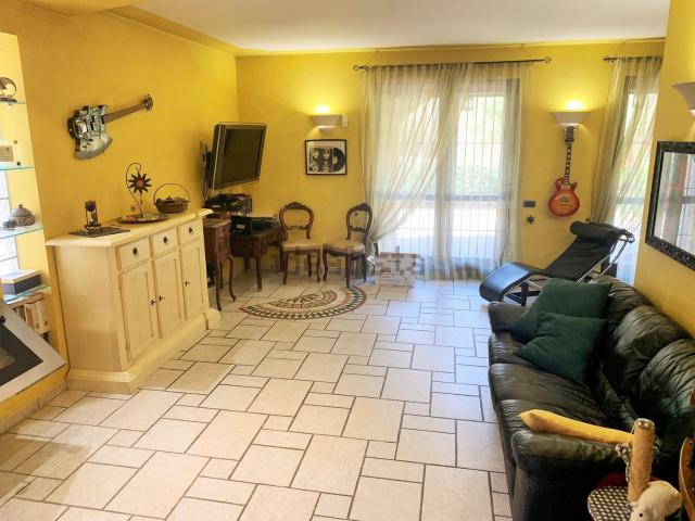 Villetta a schiera in vendita di 180 m² in Via Santuario, 20