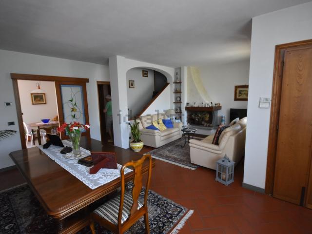 Villetta a schiera in vendita di 180 m² in Via Ponte Agli Stolli, 40