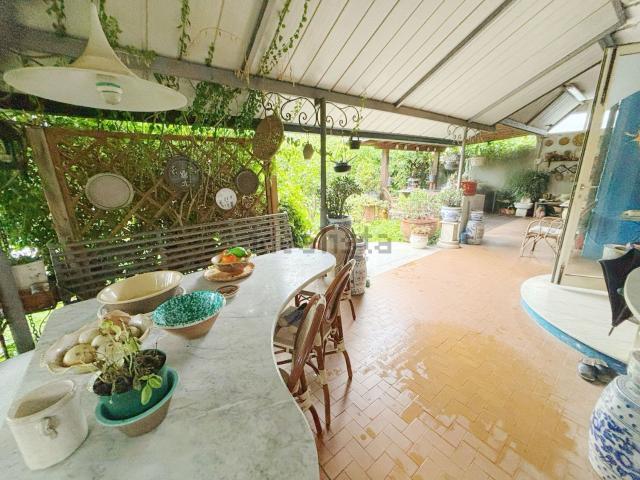 Villetta a schiera in vendita di 180 m² in Via Renella