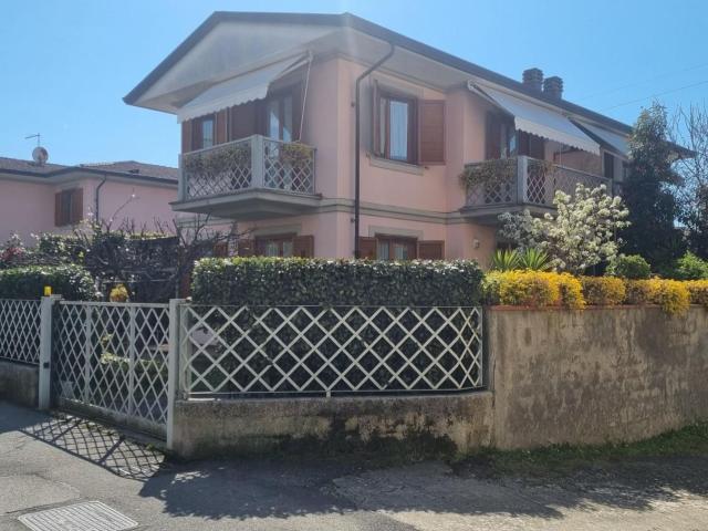 Villetta a schiera in vendita di 180 m² in Via XXIV Maggio