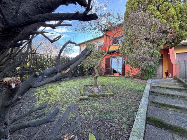 Villetta a schiera in vendita di 180 m² in Strada Milanese