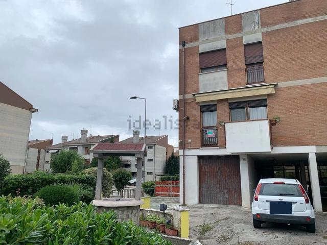 Villetta a schiera in vendita di 181 m² in Via Giancarlo Giolo, 95